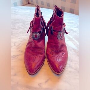 Dolce Vita booties